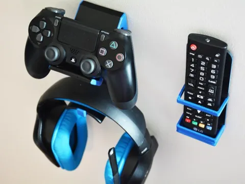 Wall Mounted Gaming Accessory Set