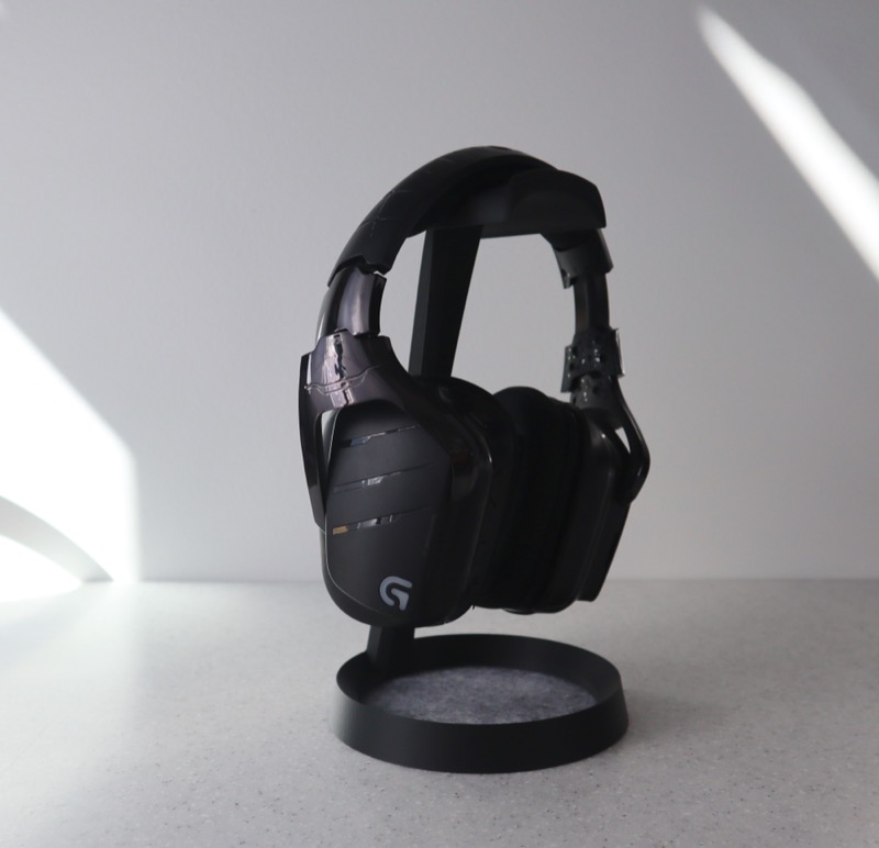 Axion Headphone Stand